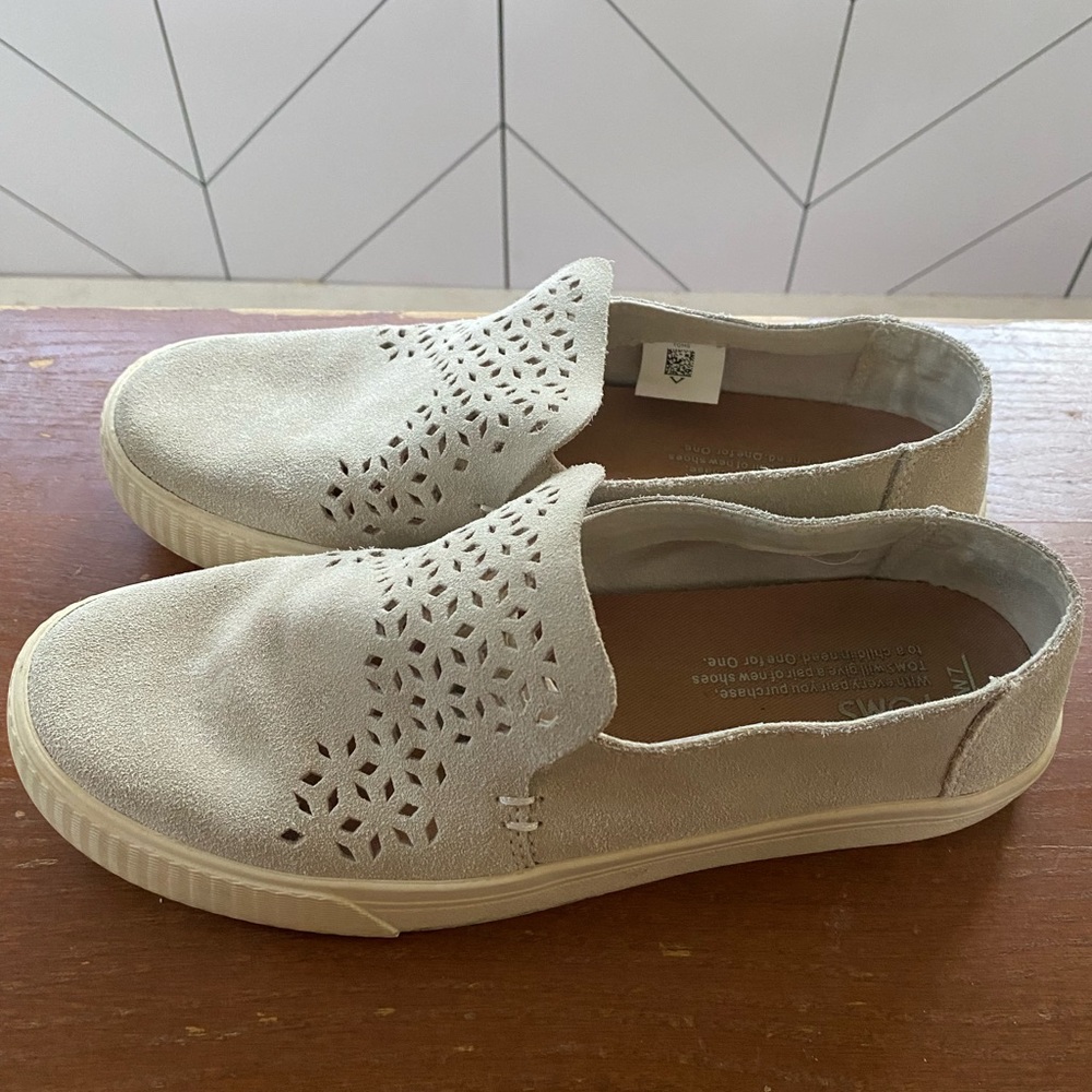 Toms Sunset Birch Perforated Suede Leather Slip On Sneakers Size 7 Women’s